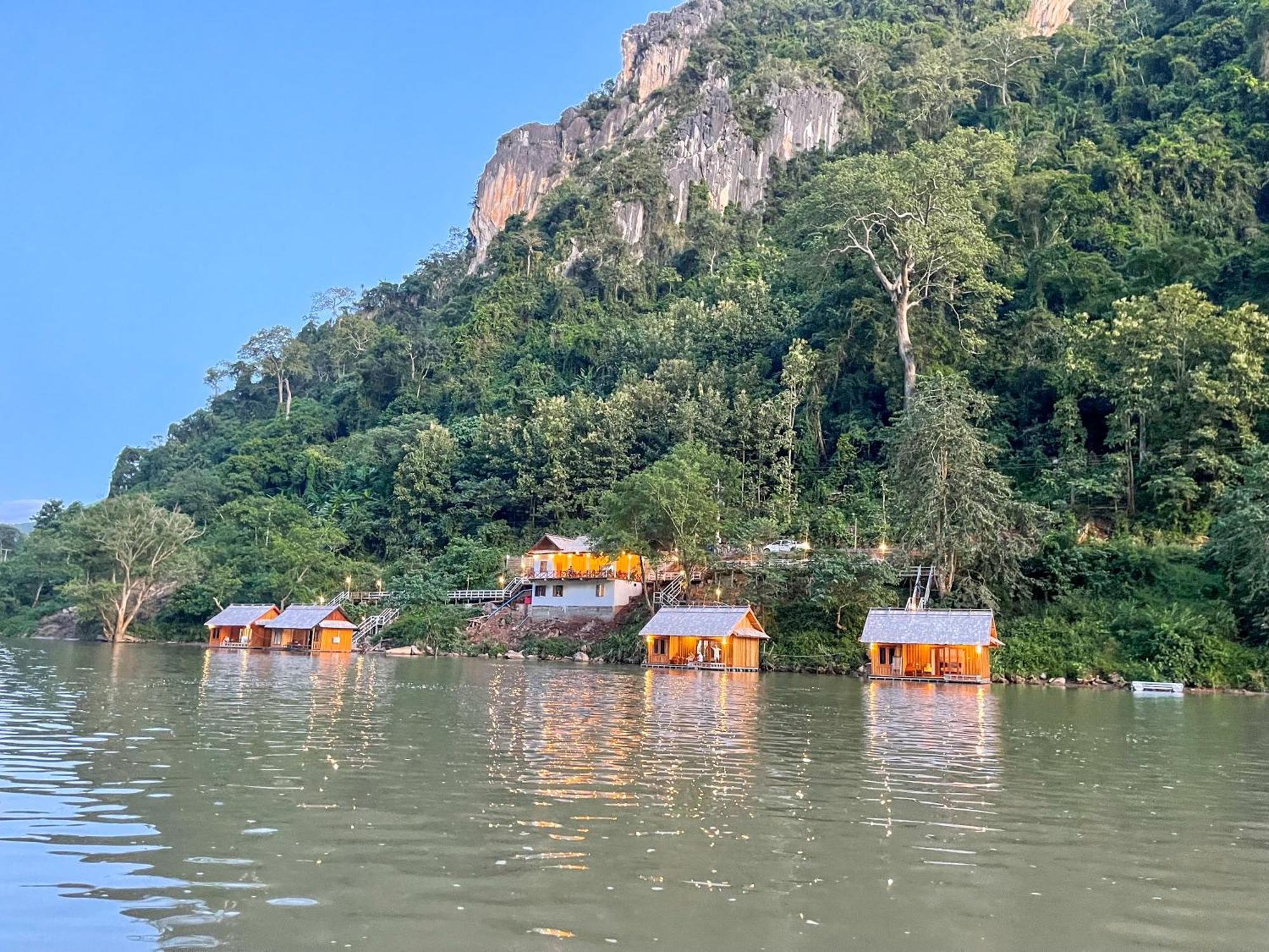 מלון Nongkhiaw The Float House מראה חיצוני תמונה