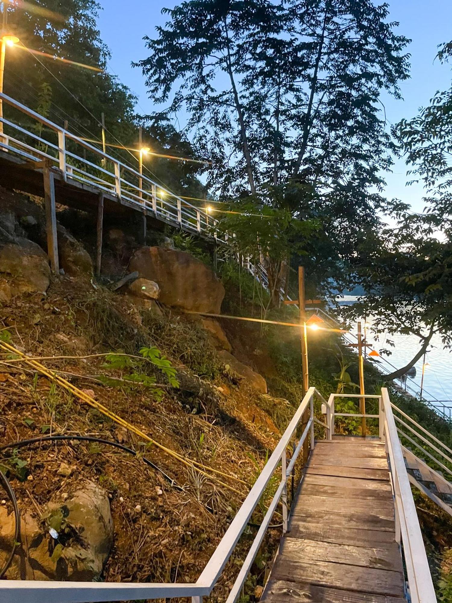 מלון Nongkhiaw The Float House מראה חיצוני תמונה