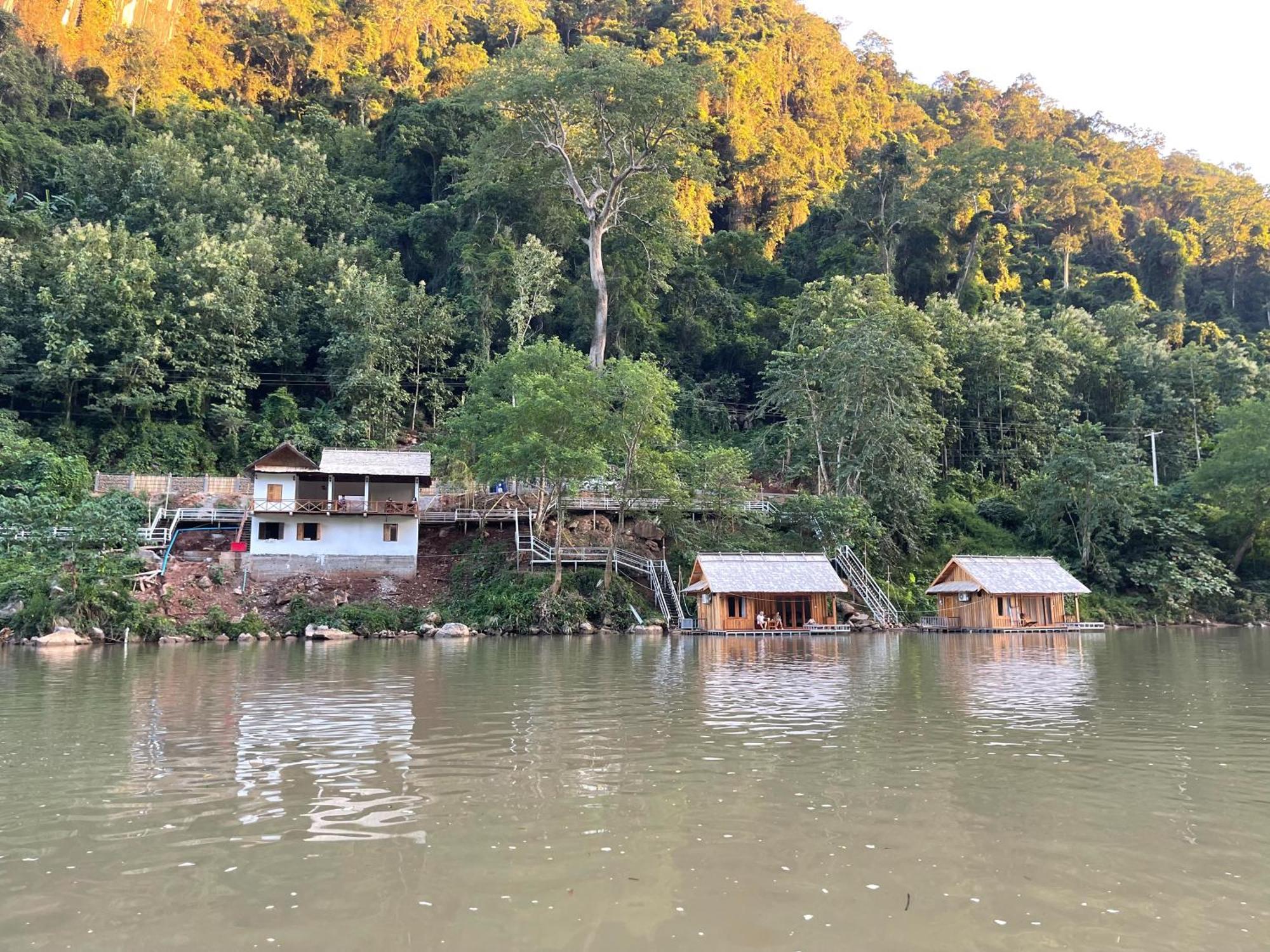 מלון Nongkhiaw The Float House מראה חיצוני תמונה