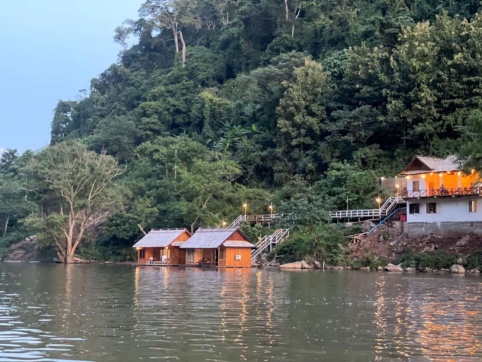מלון Nongkhiaw The Float House מראה חיצוני תמונה